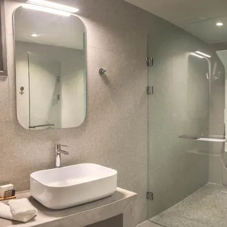Eco Residences & 4*