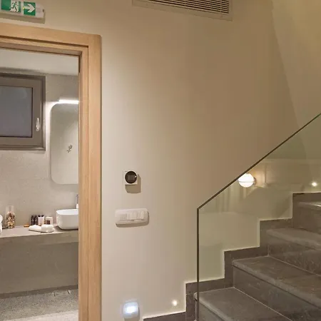 Eco Residences & 4*