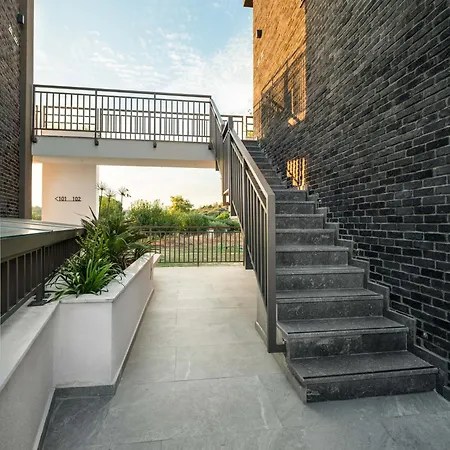 Хотел Eco Residences &